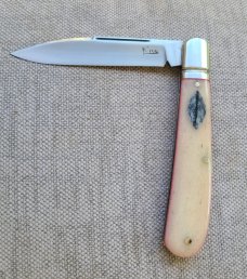 SALE K'roo Bleached Giraffe  Bone Zulu..Rwl34. .3.75..fluted bolsters..Bone shield. .coa & slip 