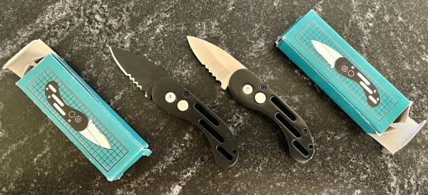 2 Dalton California Special Clone Switchblade Knives, Unused 2 Dalton California Special Clone Switchblade Knives, Unused