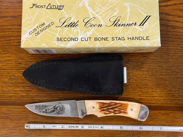 Frost Cutlery 10-162FW "Little Coon Skinner II" Drop Point Hunting Knife w/Stag Scales Japan