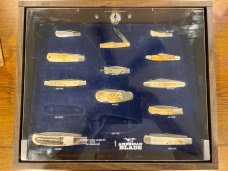 American Blade Display Case w/12 of 14 Folding Knives Japan