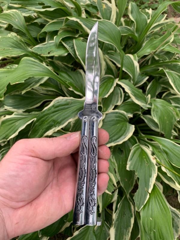 Frost, cutlery, double Dragon, Baila, song, or butterfly knife Frost, cutlery, double Dragon, Baila, song, or butterfly knife