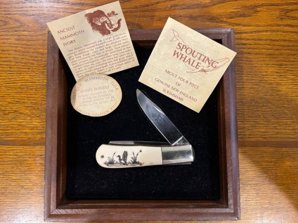 Spouting Whale F&F Inc. CS-21 Barlow Scrimshaw Mallard Folding Knife SN#701 Japan