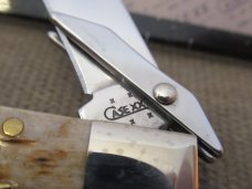 Case XX 2006 Rugar Cheetah Cub Burnt Honey Bone Pattern # 611 1/2 SS