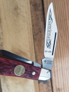 United Boker Christmas! 2 "Gentleman" Stockmans from the 1980's. One Red, One Green. UC129R UC129G