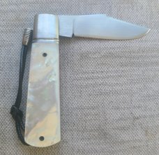 Vincenzo Balistreri Clip Large Barlow.Mother of Pearl..AEB-L..liners..lanyard pin and bead..coa.slip