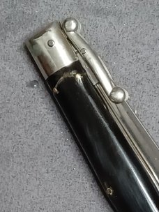 9" Vintage Swinguard. Dark Horn. 
