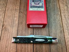 Robeson by Queen Doctor’s Knife Hunter Green Jigged Bone 1 of 200