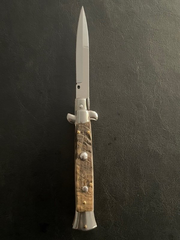Frank B Rams Horn 9 Inch Swivel Bolster Switchblade