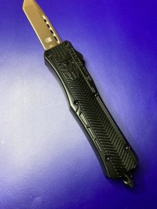 CobraTec Medium  CTK-1 Black OTF with Sheath