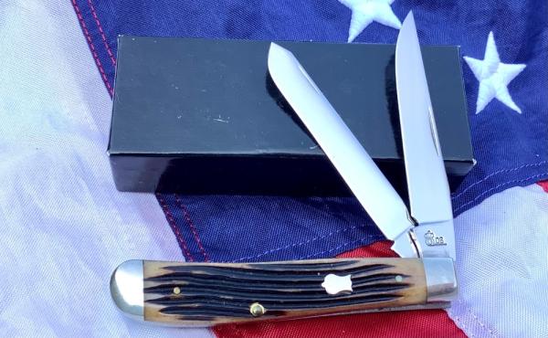 Queen *Dan Burke* 2007 Trapper MDL# 51T w/ Beautiful Winterbottom Bone Handles -MINT -NOS Queen *Dan Burke* 2007 Trapper MDL# 51T w/ Beautiful Winterbottom Bone Handles -MINT -NOS