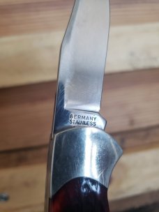 1980's United Boker "Jaguar" - Large Single Blade Lockback - Jigged Red Bone - UC151