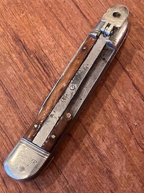 Weidmannsheil Koenig  Springer " in need of love "