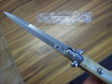 Renzo Beltrame 11" Stiletto Automatic Swivel Bolster Bayonet W/Honey Horn Handles Beauty!