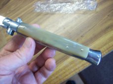 Renzo Beltrame 11" Stiletto Automatic Swivel Bolster Bayonet W/Honey Horn Handles Beauty!