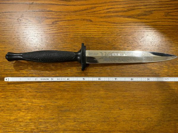 Parker Cut. Co. 11 1/4" Spear Point Knife w"Tribute to Vietnam Veterans" Japan