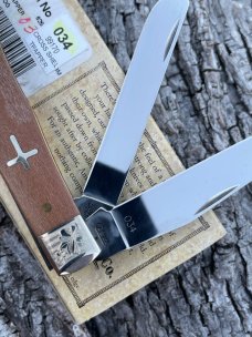 CASE XX ** SFO 2009 DOGWOOD CROSS SHIELD TRAPPER