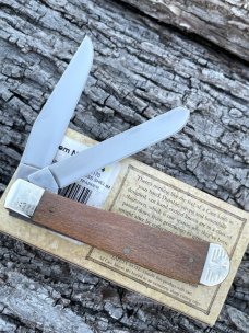 CASE XX ** SFO 2009 DOGWOOD CROSS SHIELD TRAPPER