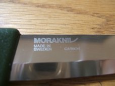 MORA MORAKNIV COMPANION HEAVY DUTY SWEDEN MADE CARBON STEEL HUNTING & SURVIVAL KNIFE & SCABARD NEW