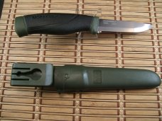 MORA MORAKNIV COMPANION HEAVY DUTY SWEDEN MADE CARBON STEEL HUNTING & SURVIVAL KNIFE & SCABARD NEW