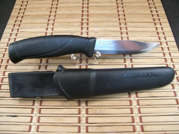 MORA MORAKNIV COMPANION HEAVY DUTY SWEDEN MADE CARBON STEEL HUNTING & SURVIVAL KNIFE & SCABARD NEW