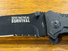 TRS 325S Tactical Survival Folding Knife