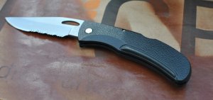 Gerber USA 450 Folder 1990's 4 1/2" Closed Never Used Or Honed 1/2 Serrated Pocket Clip Kraton Handl