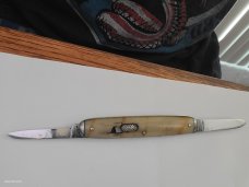VINTAGE1918 FLYLOCK KNIFE CO B.PORT CONN BUTTERSCOTCH SCALES DOUBLE BUTTON AUTO KNIFE