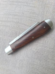 REAL LAMBSFOOT KNIFE..Aswhin Earl...#0022..3 5/8"..Ironwood....8670 steel..SS caps,bolsters & shield