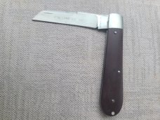 REAL LAMBSFOOT KNIFE..Aswhin Earl...#0021..3.5"..Burgundy linen ..8670..SS liners and bolsters