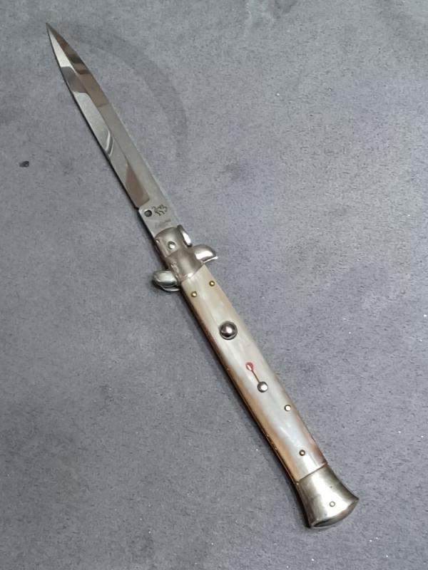 Walts Latama Made In Italy Clasic Swivel Bolster Stiletto  11".
