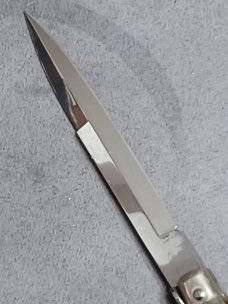Walts Latama Made In Italy Clasic Swivel Bolster Stiletto  11".