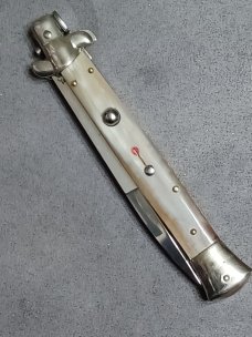 Walts Latama Made In Italy Clasic Swivel Bolster Stiletto  11".