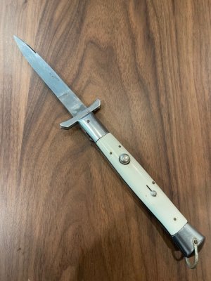 Large Size White Rizzuto Batwing