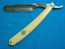 VINTAGE PUMA 99 SOLINGEN GERMANY BEST STEEL STRAIGHT RAZOR BARBERS SHAVING FOLDING KNIFE KNIVES OLD