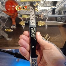 HANDMADE RPK SWITCHBLADE WITH BOLSTER RELEASE AND NATURAL LABRADORITE STONE . VERY BEAUTIFUL STONE 