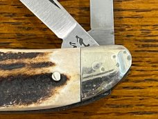 Kissing Crane Robert Klaas Limited Edition NKCA 1981 3-Blade Gunstock w/Stag Scales SN#0718 Germany