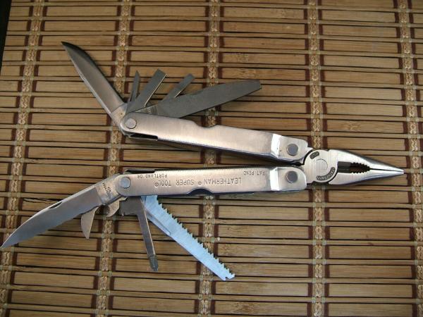 LEATHERMAN SUPER TOOL MULT-TOOL PORTLAND OREGON ORIGINAL USA W/13 TOOLS IN VERY NICE USED CONDITION LEATHERMAN SUPER TOOL MULT-TOOL PORTLAND OREGON ORIGINAL USA W/13 TOOLS IN VERY NICE USED CONDITION