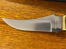 01 Parker-Edwards Trailing Point Hunting Knife w/Stainless Steel Blade & Scrimshaw Stag Scales A175S