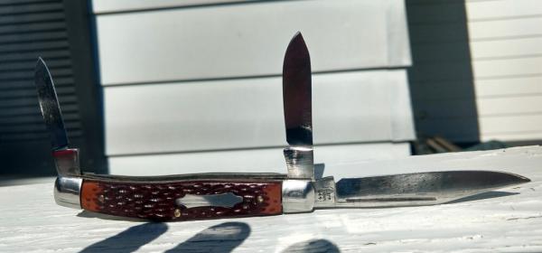 Vintage Sabre 644 Stainless 3-Blade Stockman Folding Pocket Knife Vintage Sabre 644 Stainless 3-Blade Stockman Folding Pocket Knife