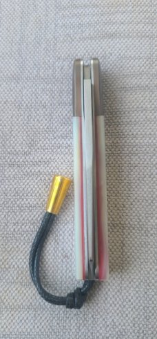 Vincenzo Balistreri Ragnar..3.75"....Mother of Pearl..AEB-L..liners..lanyard pin and bead..coa.slip