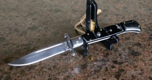 AKC 11" Roma Automatic Swinguard