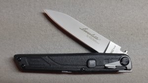 AKC Switchblade New