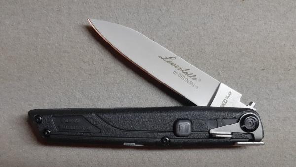 AKC Switchblade New AKC Switchblade New