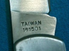 UTICA PURINA MILLS 1996 181501 SAFETY ADVERTISING CAMPING SURVIVAL FOLDING POCKET KNIFE KNIVES OLD