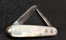 Early Schrade Cut Co Genuine Mother of Pearl w/ Tip Bolsters 