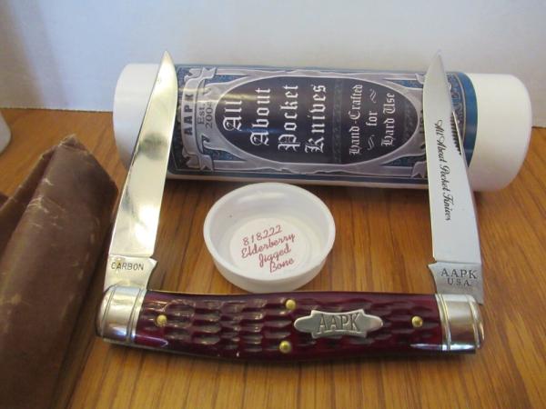 Great Eastern 2022 AAPK Club Knife 1 of 100 Elderberry Coon Skinner Pattern # 81822 Great Eastern 2022 AAPK Club Knife 1 of 100 Elderberry Coon Skinner Pattern # 81822