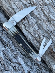 CASE XX ** 2002 CCC BURNT MOSS SEAHORSE WHITTLER IN ZIP UP POUCH