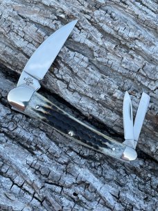 CASE XX ** 2002 CCC BURNT MOSS SEAHORSE WHITTLER IN ZIP UP POUCH