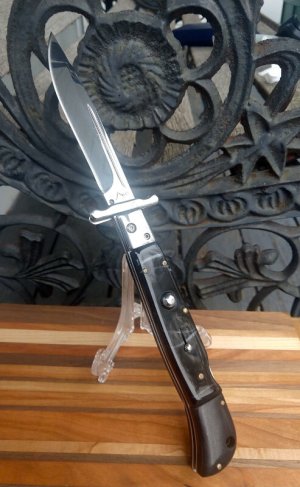 AKC 11" Roma Automatic Swinguard
