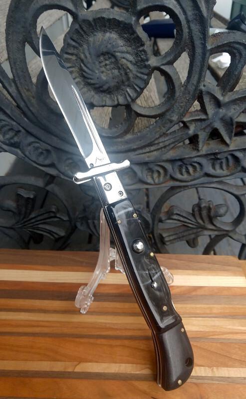 AKC 11" Roma Automatic Swinguard
